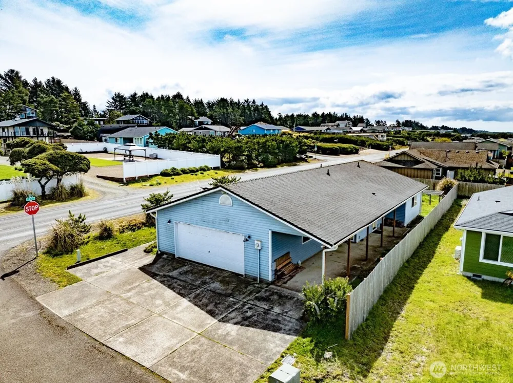 816 325th Street Ocean Park, WA 98640