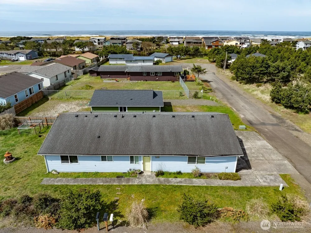 816 325th Street Ocean Park, WA 98640
