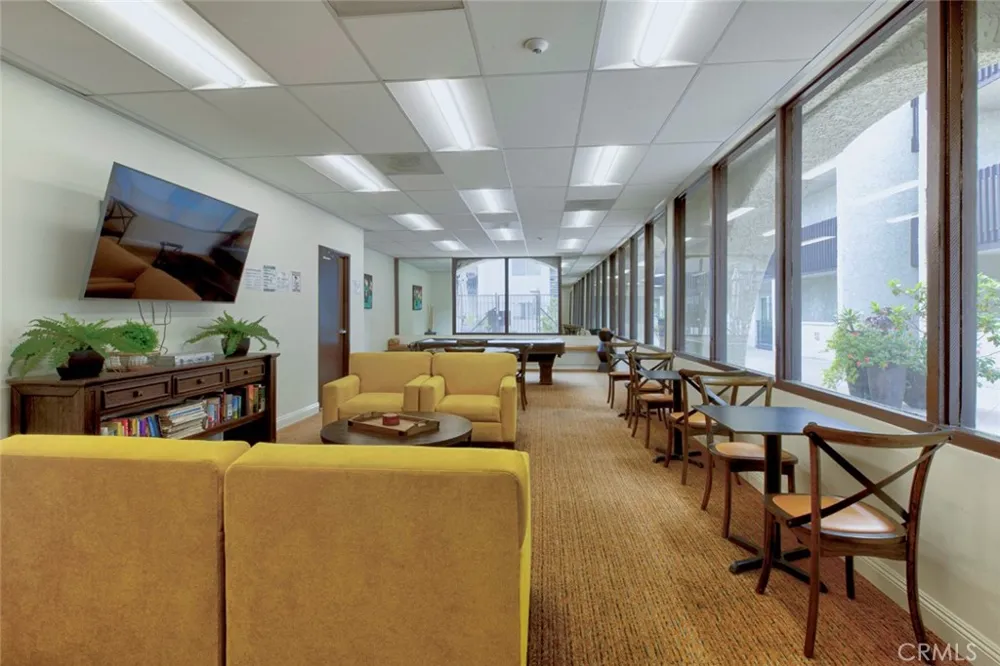 5334 Lindley Avenue #337 Encino, CA 91316