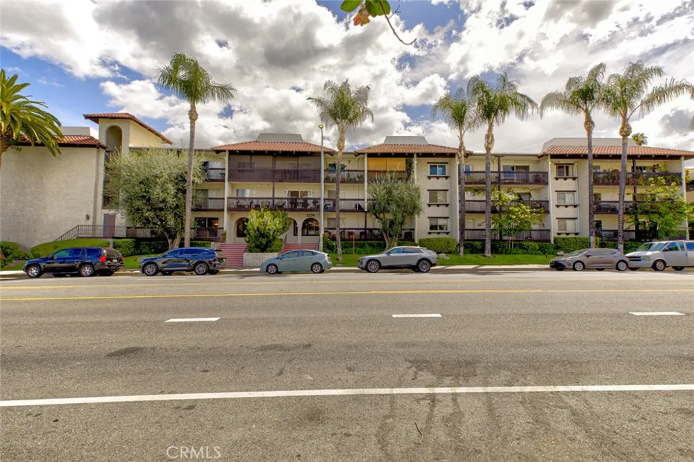 5334 Lindley Avenue #337 Encino, CA 91316