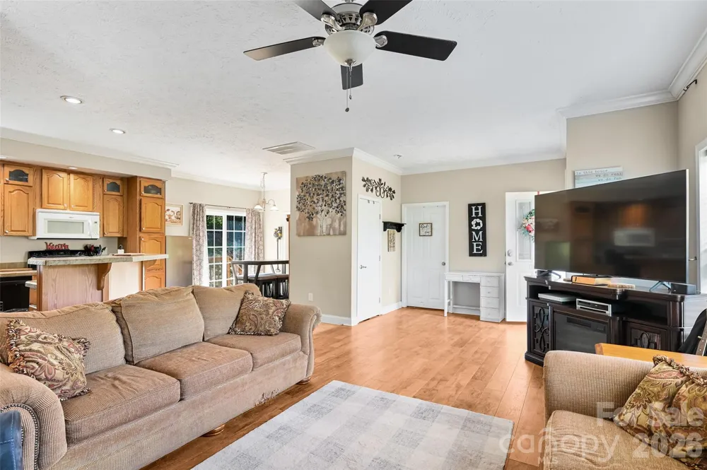 371 Starnes Cove Road Candler, NC 28715