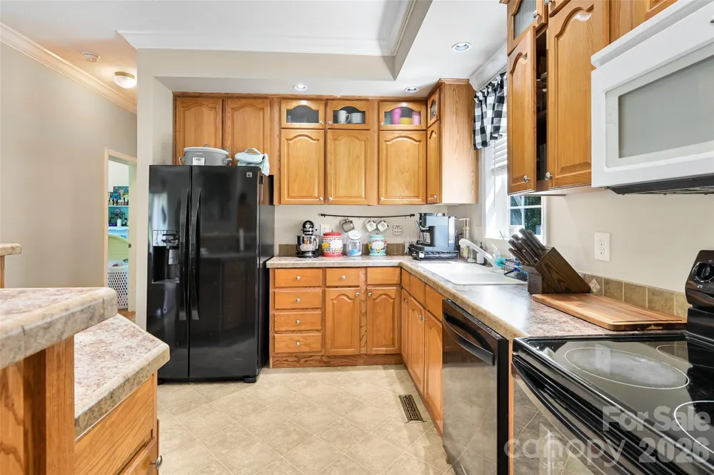 371 Starnes Cove Road Candler, NC 28715