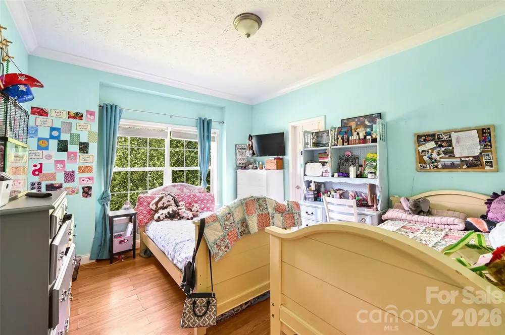 371 Starnes Cove Road Candler, NC 28715