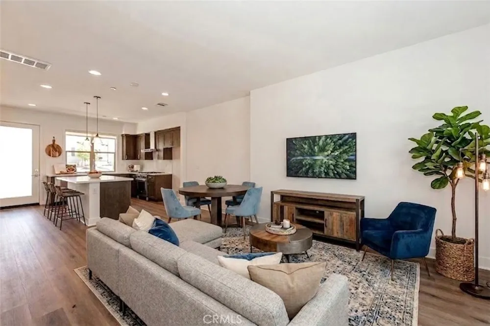 886 Francesca Walnut, CA 91789