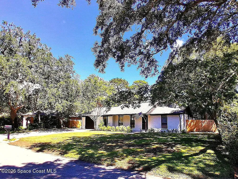 6503 Calle De Lago Navarre, FL 32566