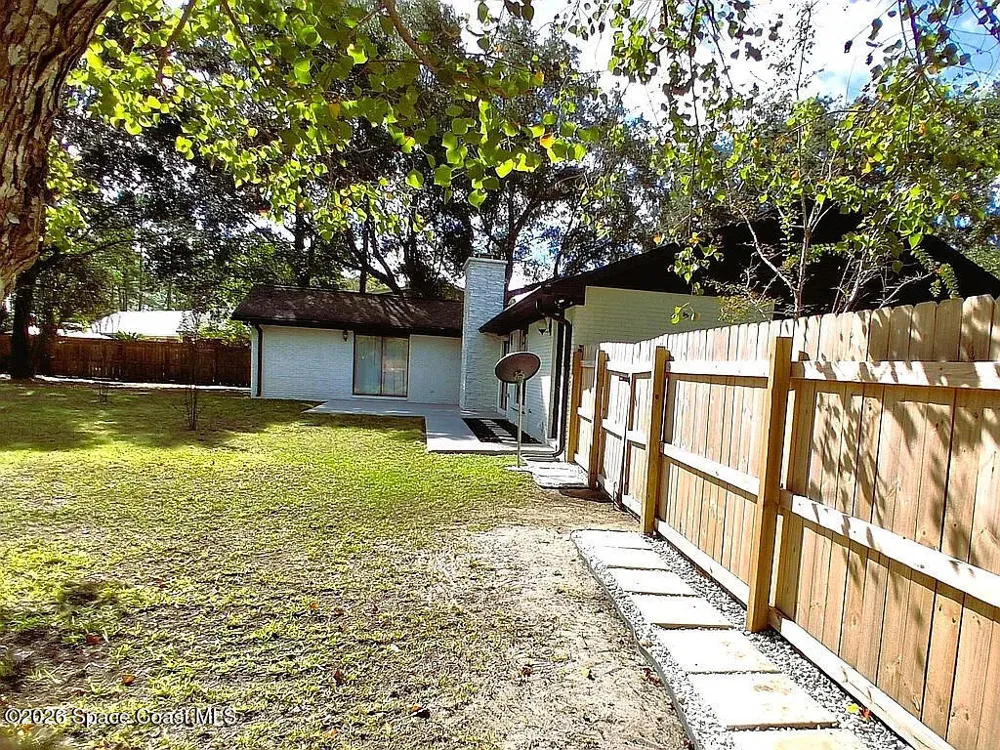6503 Calle De Lago Navarre, FL 32566