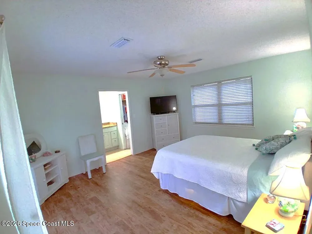 6503 Calle De Lago Navarre, FL 32566