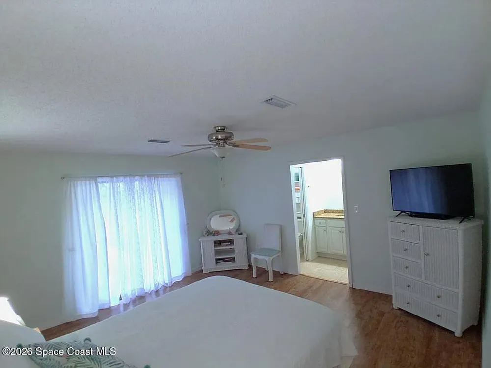 6503 Calle De Lago Navarre, FL 32566