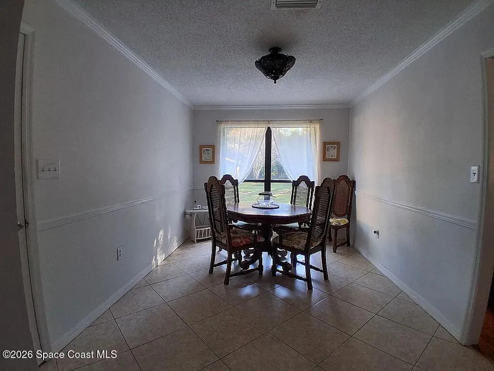 6503 Calle De Lago Navarre, FL 32566