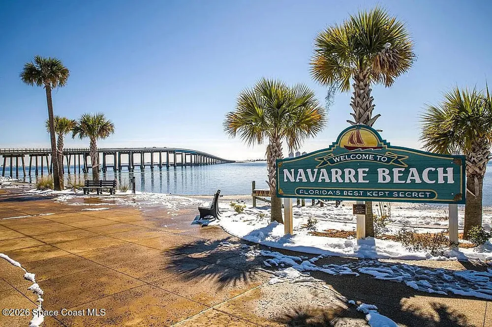 6503 Calle De Lago Navarre, FL 32566