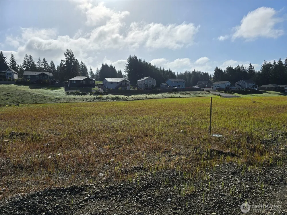 111 E Donbob Lane Allyn, WA 98524