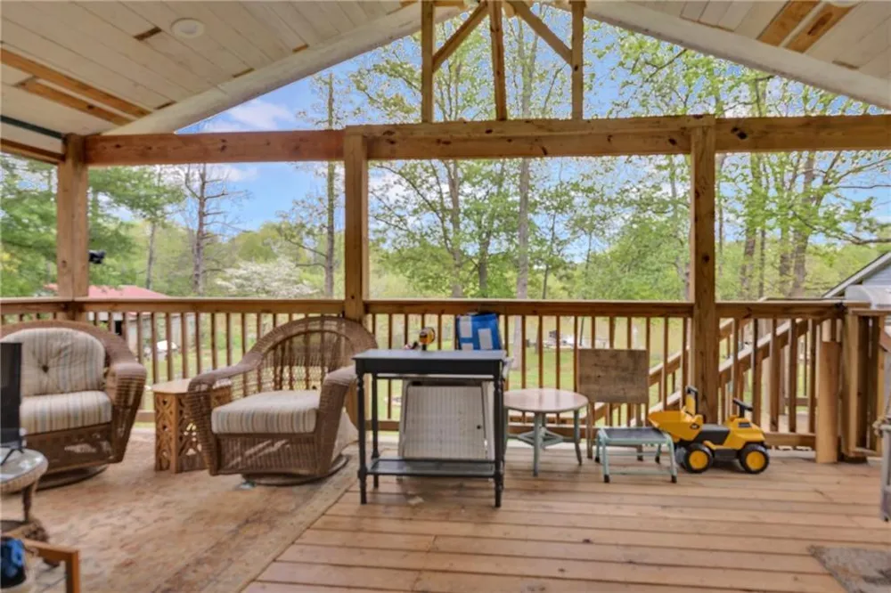 175 Cherokee Drive Jackson, GA 30332