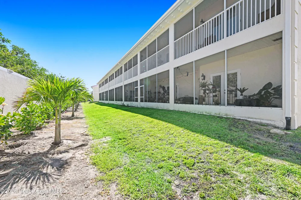 127 Lancha Circle #203 Indian Harbour Beach, FL 32937