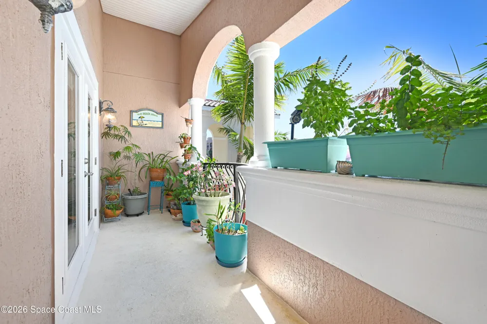 127 Lancha Circle #203 Indian Harbour Beach, FL 32937