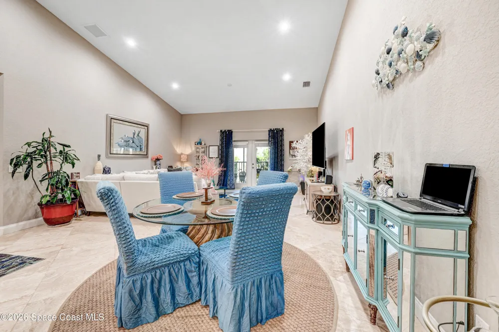 127 Lancha Circle #203 Indian Harbour Beach, FL 32937