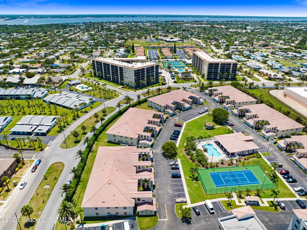 127 Lancha Circle #203 Indian Harbour Beach, FL 32937