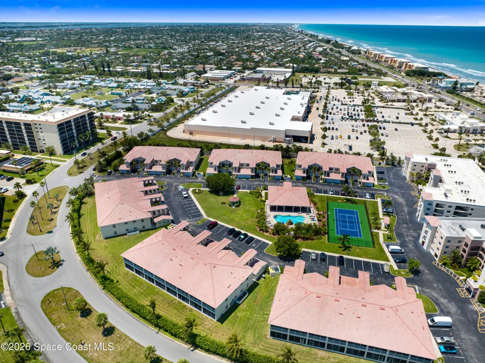 127 Lancha Circle #203 Indian Harbour Beach, FL 32937