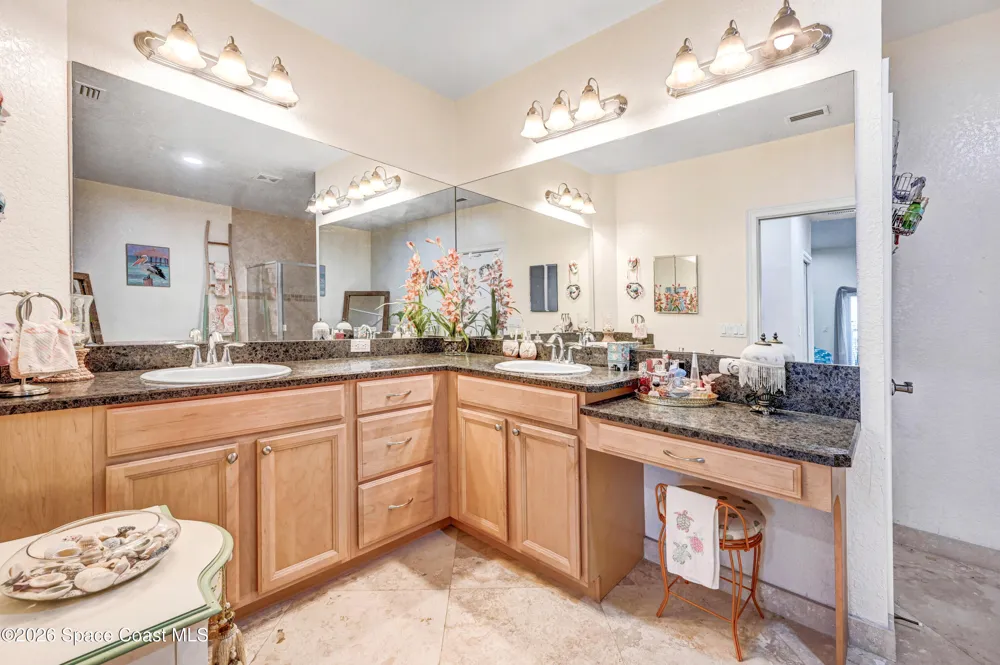 127 Lancha Circle #203 Indian Harbour Beach, FL 32937