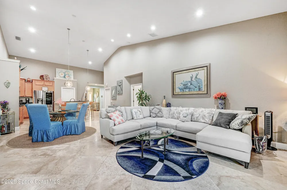 127 Lancha Circle #203 Indian Harbour Beach, FL 32937