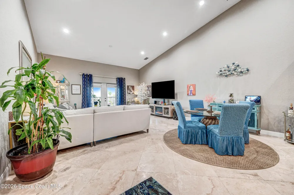 127 Lancha Circle #203 Indian Harbour Beach, FL 32937
