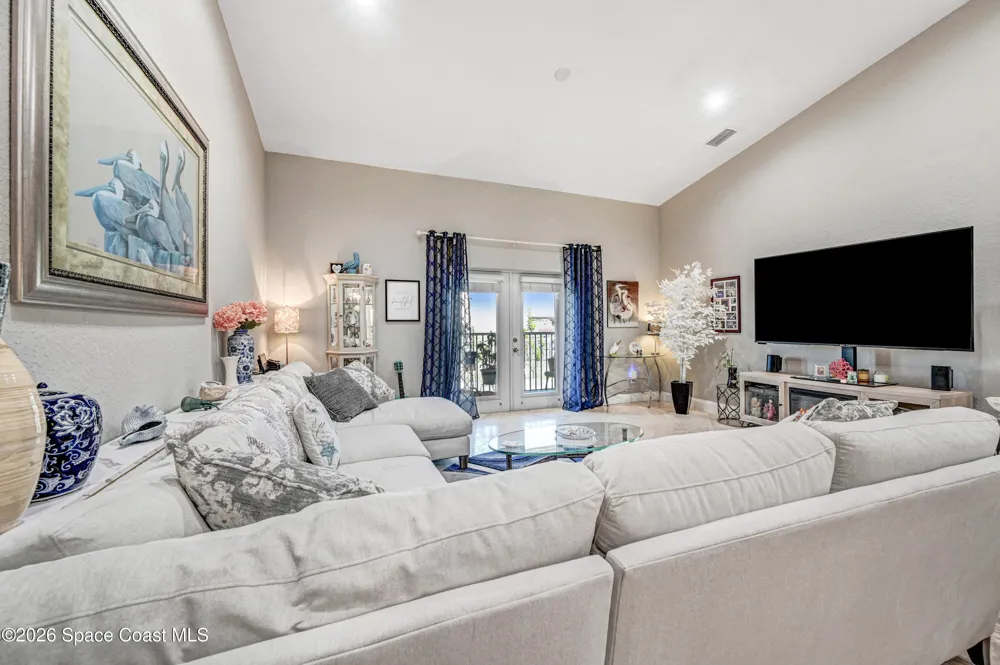 127 Lancha Circle #203 Indian Harbour Beach, FL 32937