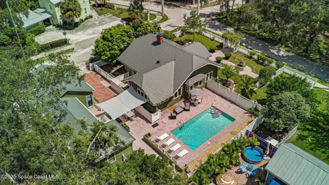 1296 Highland Avenue