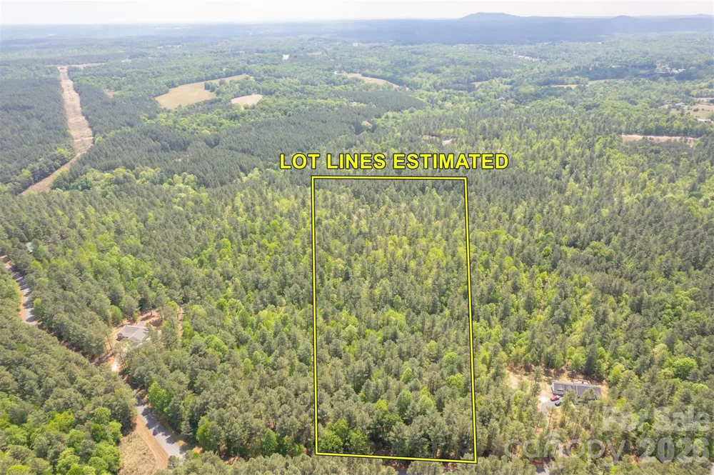 1518 W Paradise Harbor Drive Connelly Springs, NC 28612