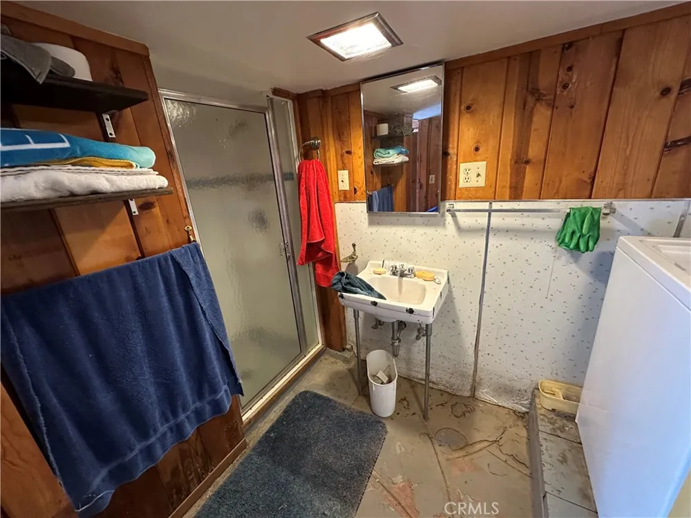 11705 E Highway 20 Clearlake Oaks, CA 95423