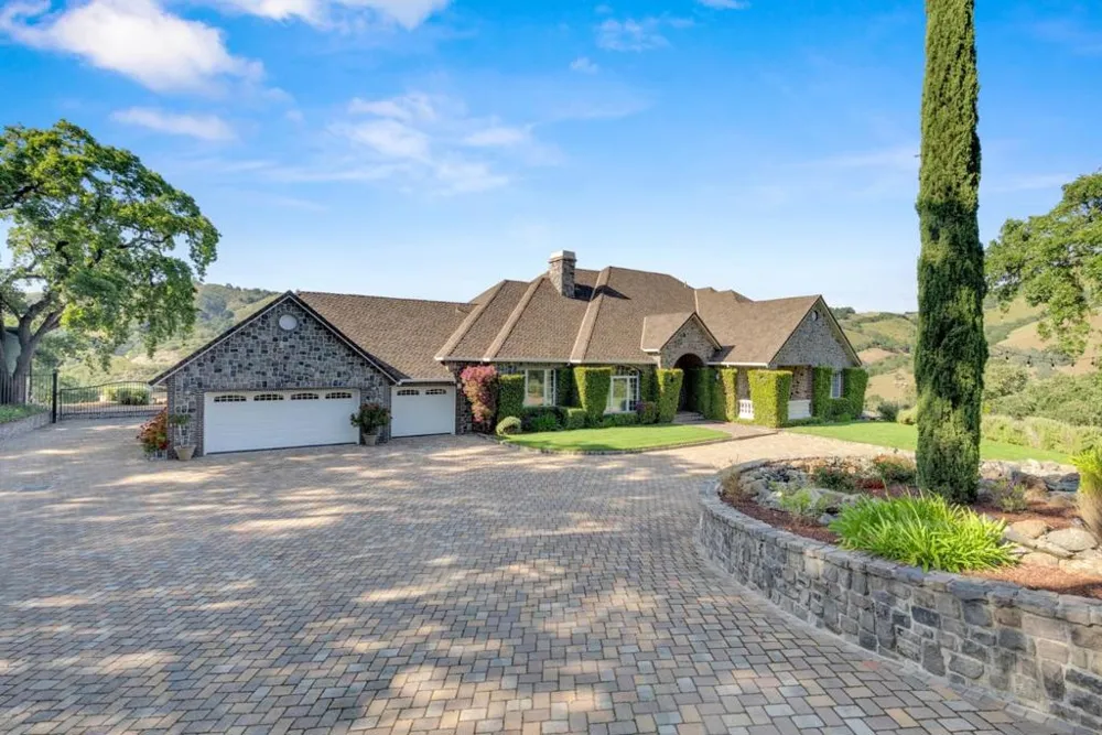 2315 Rockwood Ranch Road Morgan Hill, CA 95037