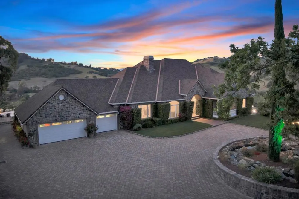 2315 Rockwood Ranch Road Morgan Hill, CA 95037