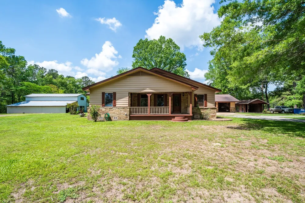 2870 Fostoria Tram Road Cleveland, TX 77328