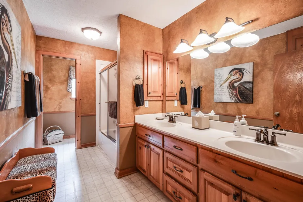 2870 Fostoria Tram Road Cleveland, TX 77328