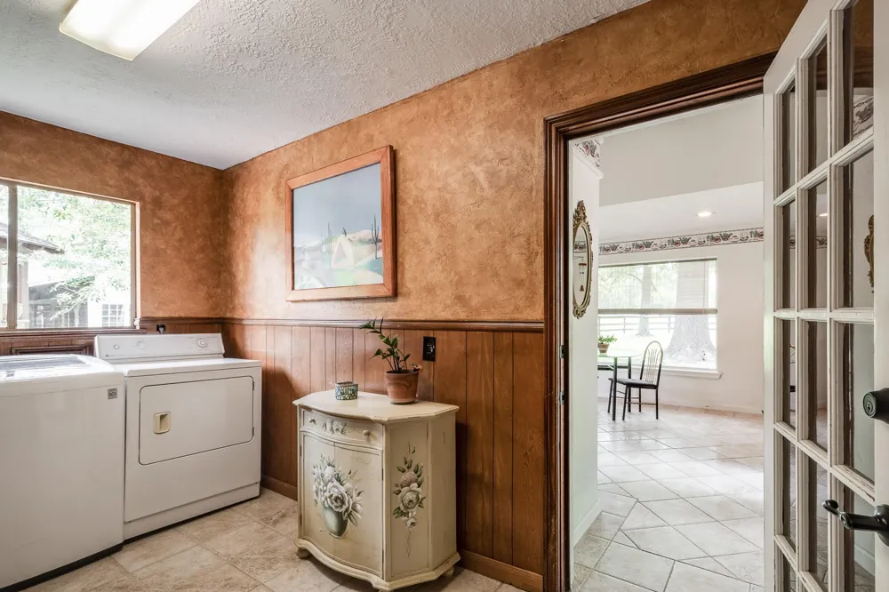 2870 Fostoria Tram Road Cleveland, TX 77328