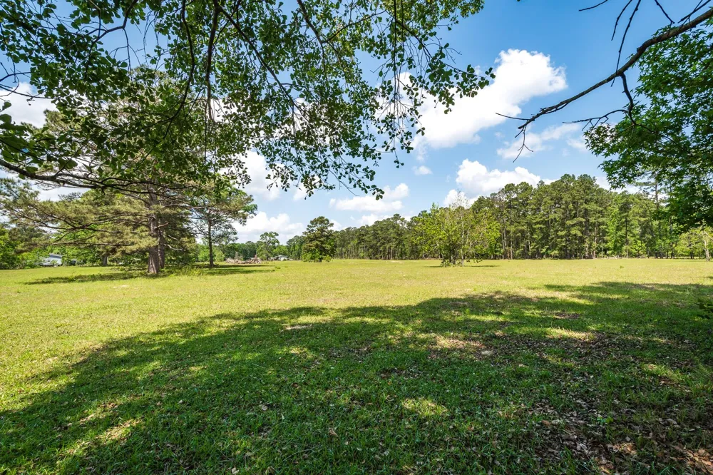 2870 Fostoria Tram Road Cleveland, TX 77328