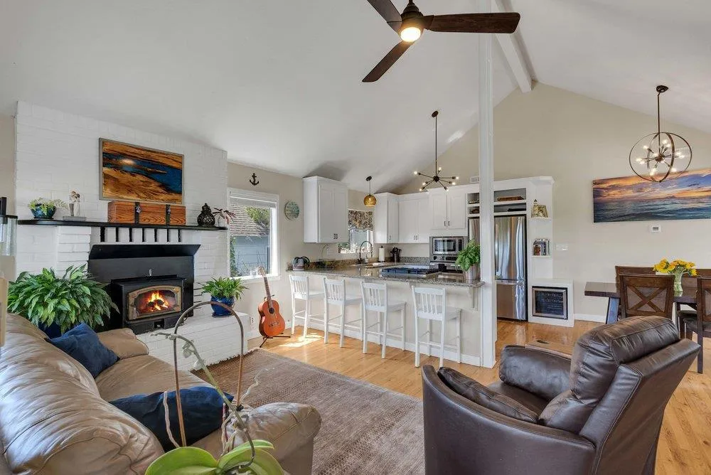 61 Ocean Street Davenport, CA 95017