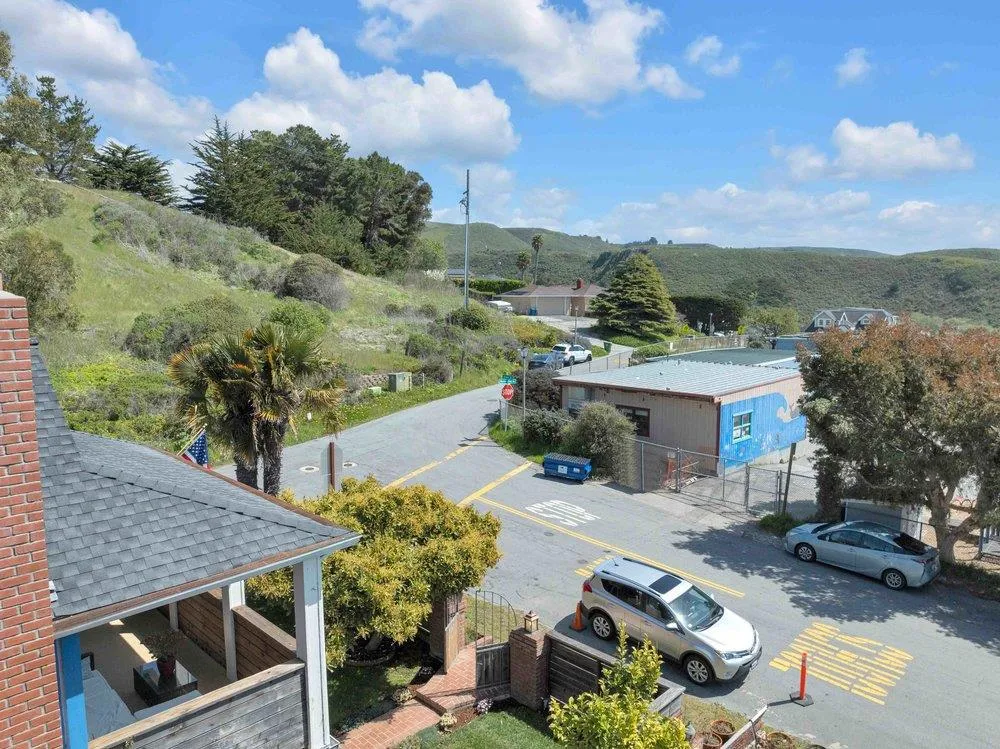 61 Ocean Street Davenport, CA 95017