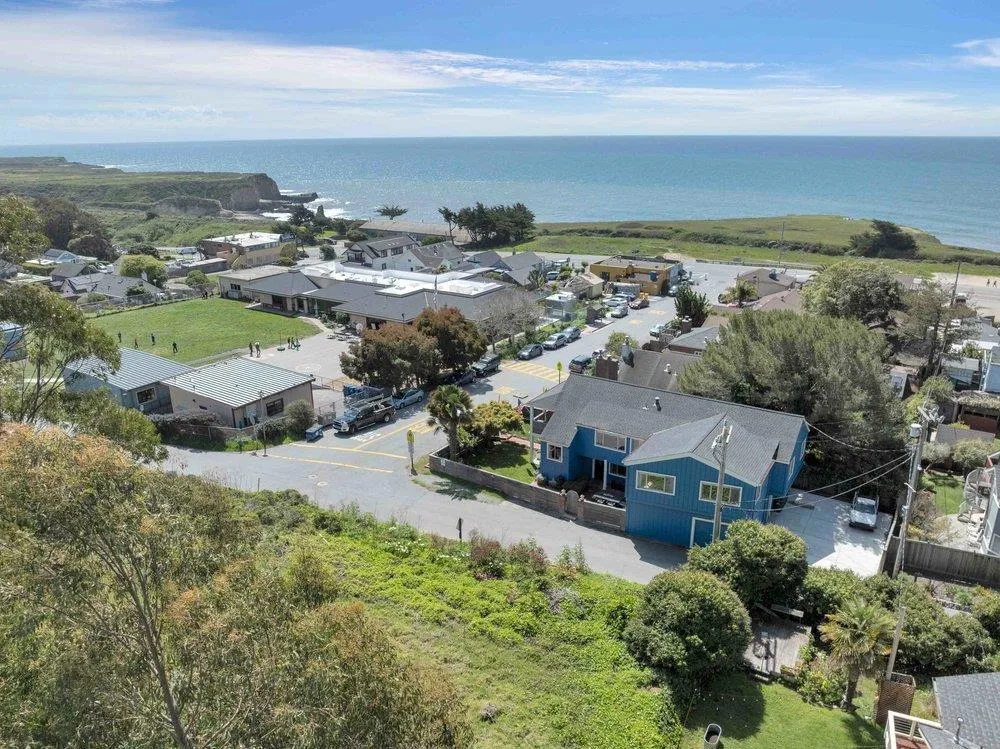 61 Ocean Street Davenport, CA 95017
