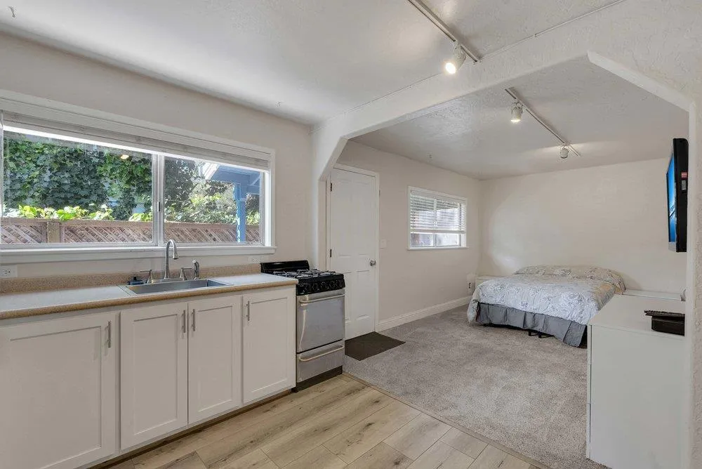 61 Ocean Street Davenport, CA 95017