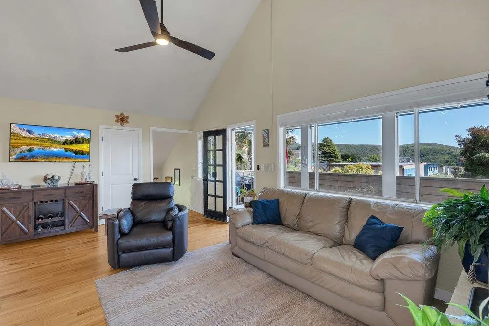61 Ocean Street Davenport, CA 95017