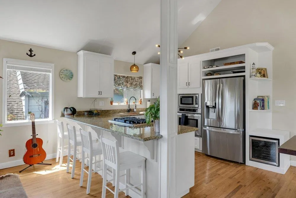 61 Ocean Street Davenport, CA 95017