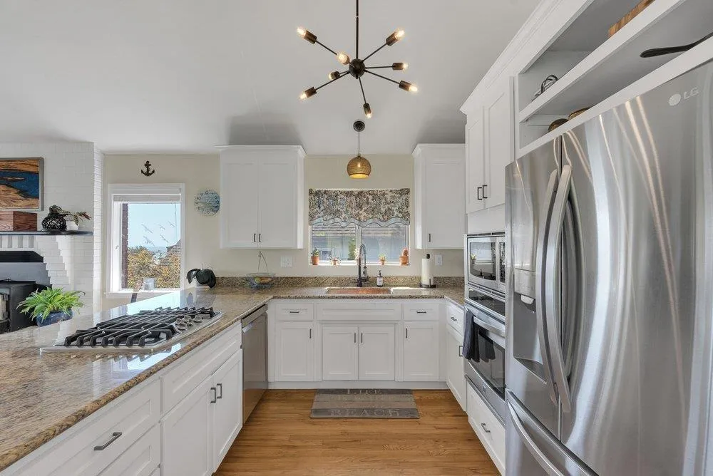 61 Ocean Street Davenport, CA 95017