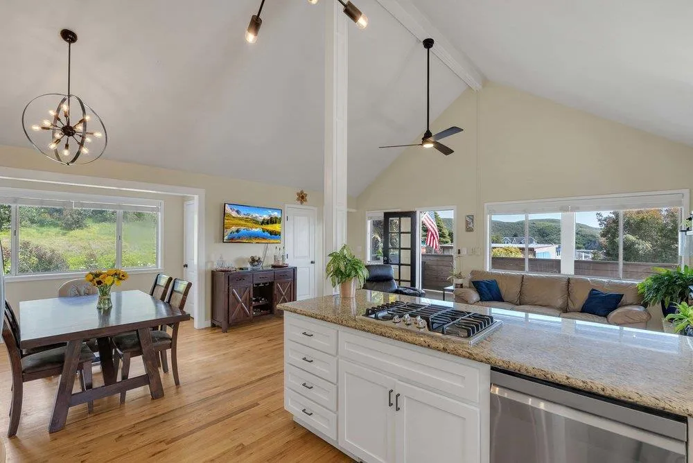 61 Ocean Street Davenport, CA 95017