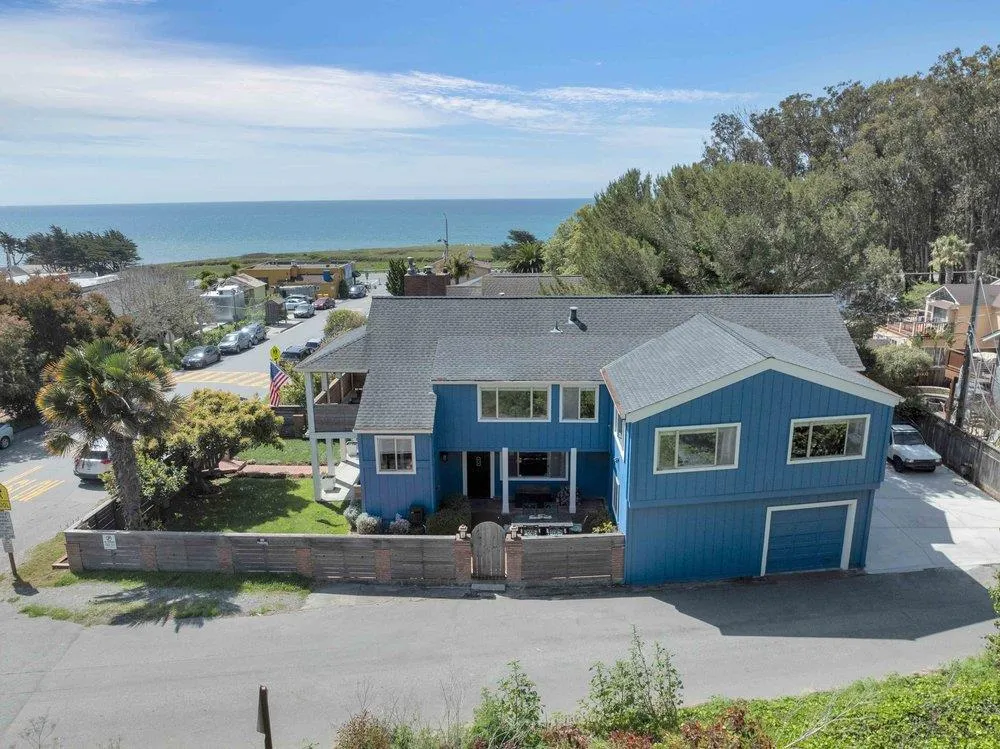 61 Ocean Street Davenport, CA 95017