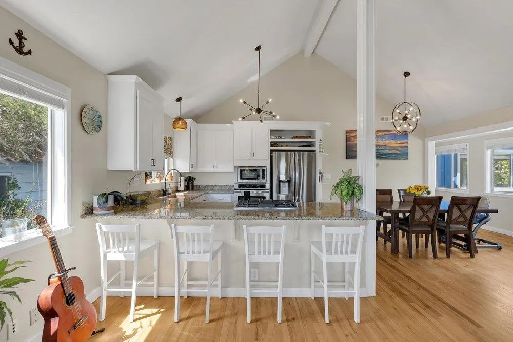 61 Ocean Street Davenport, CA 95017