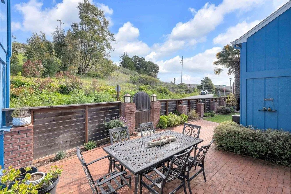 61 Ocean Street Davenport, CA 95017