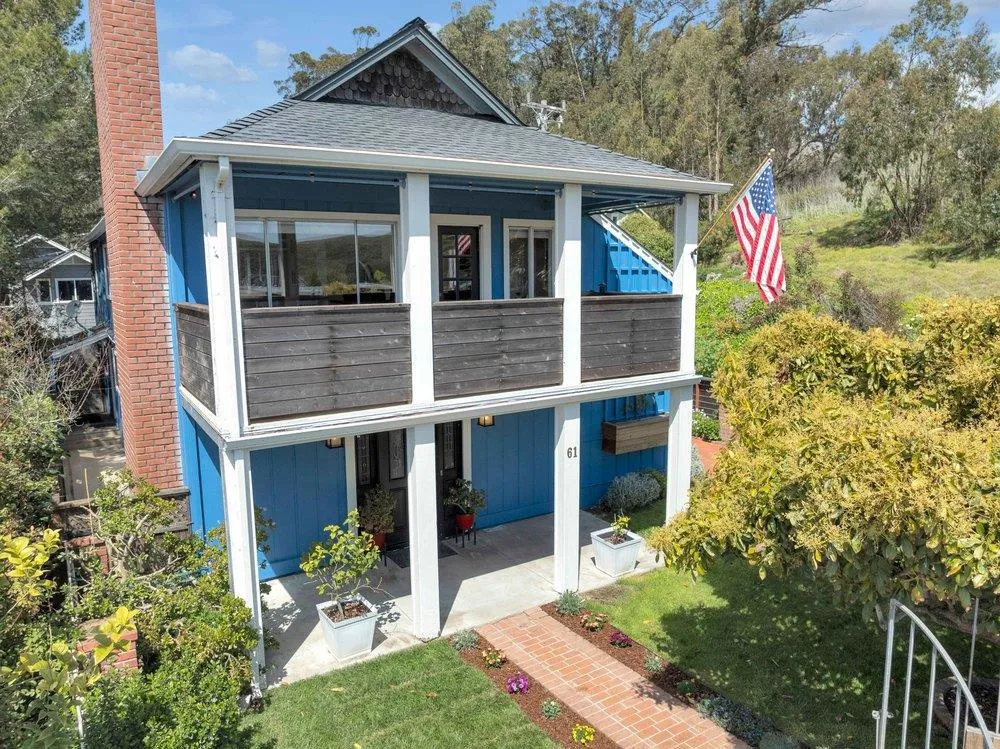 61 Ocean Street Davenport, CA 95017