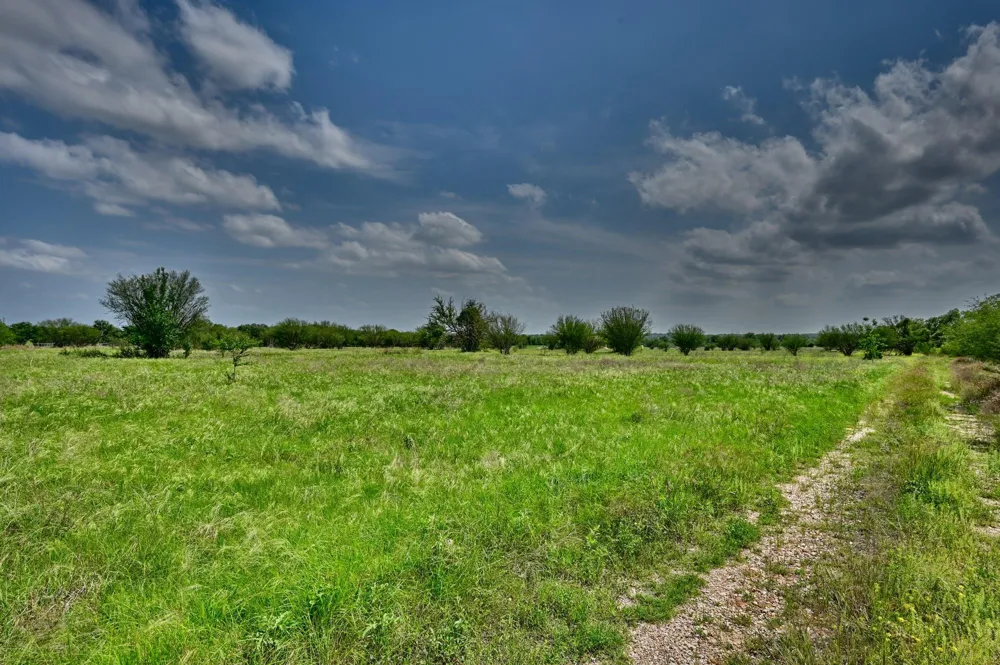 544 E Fm 1291 Round Top, TX 78954