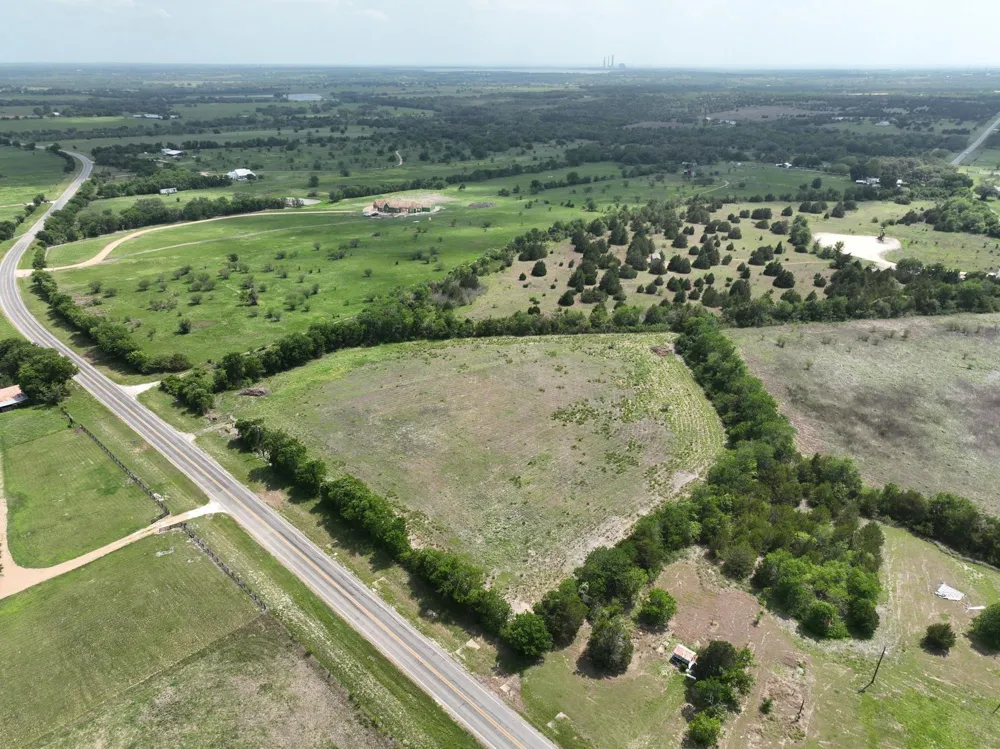 544 E Fm 1291 Round Top, TX 78954