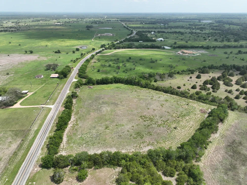 544 E Fm 1291 Round Top, TX 78954
