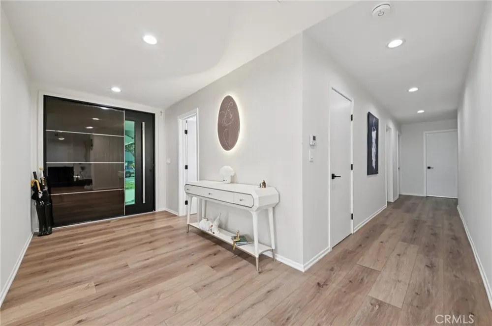 15937 Londelius Street North Hills, CA 91343